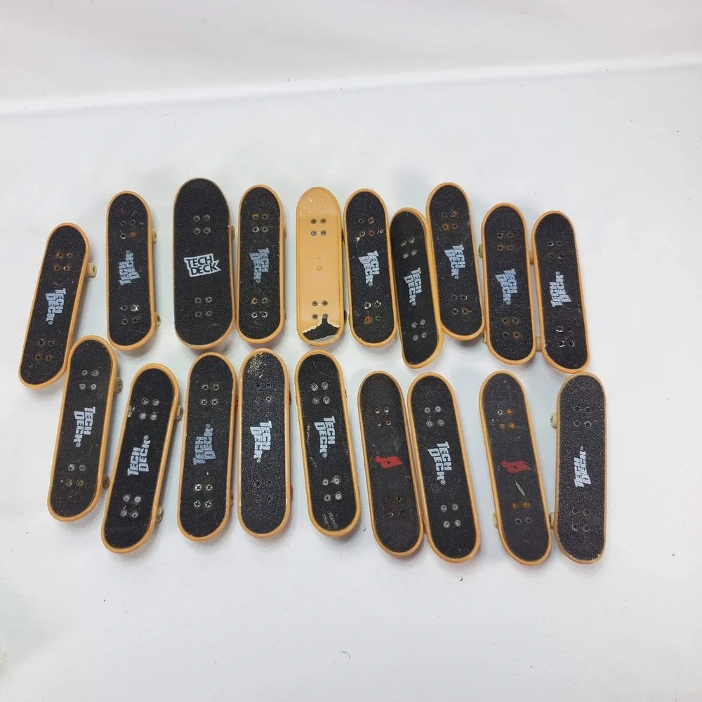 Tech Deck Fingerboard Lot 19pc World Industries Zoo York Birdhouse Multi Color